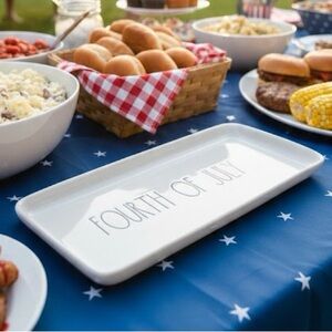 NWT Rae Dunn ceramic FORTH OF JULY platter/plate